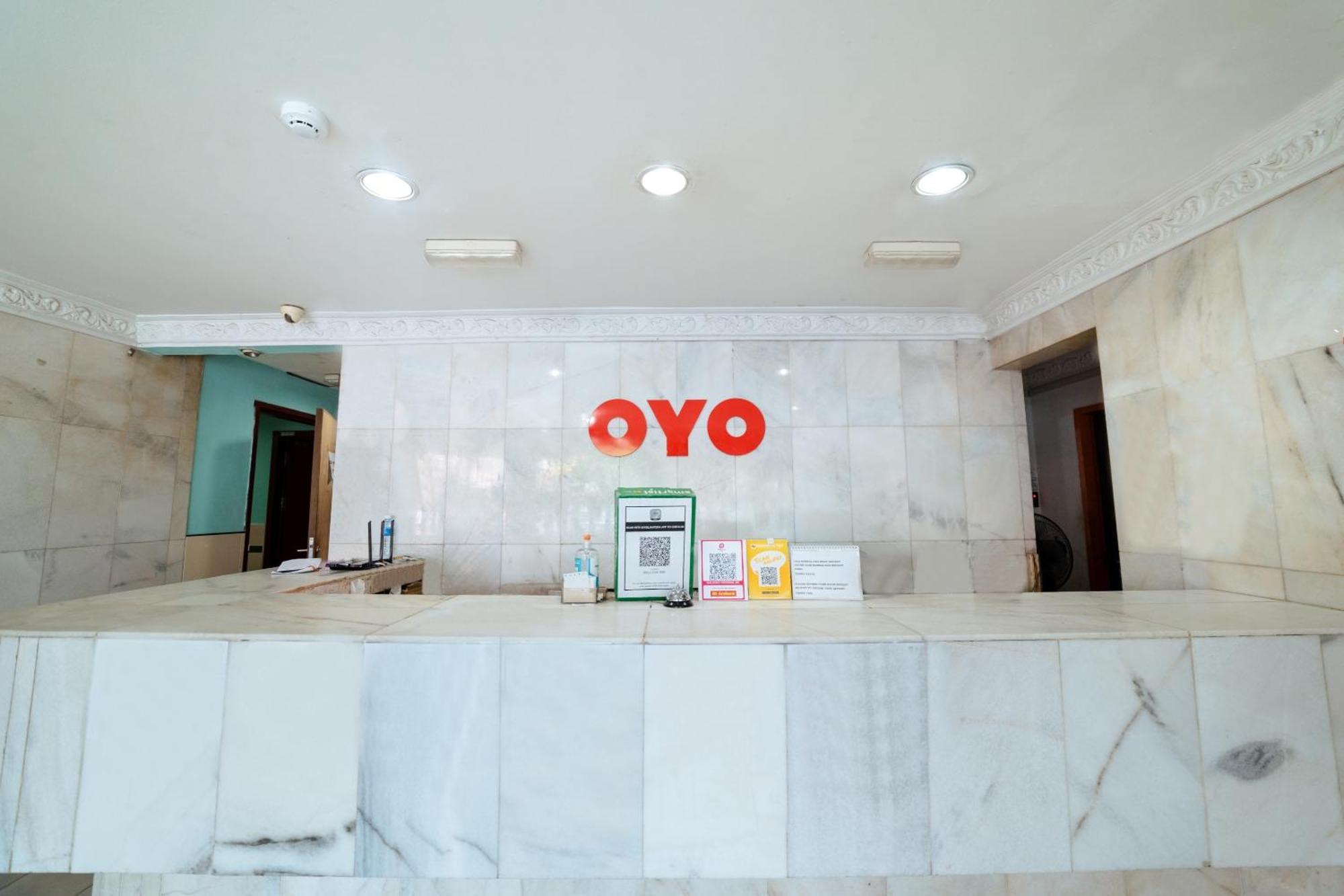 Oyo 90208 Milion Inn Miri Exterior photo